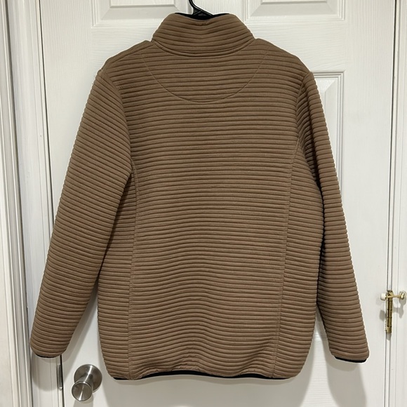 2 Simply Southern Women’s Size Large button collar sweatshirt - Picture 7 of 13